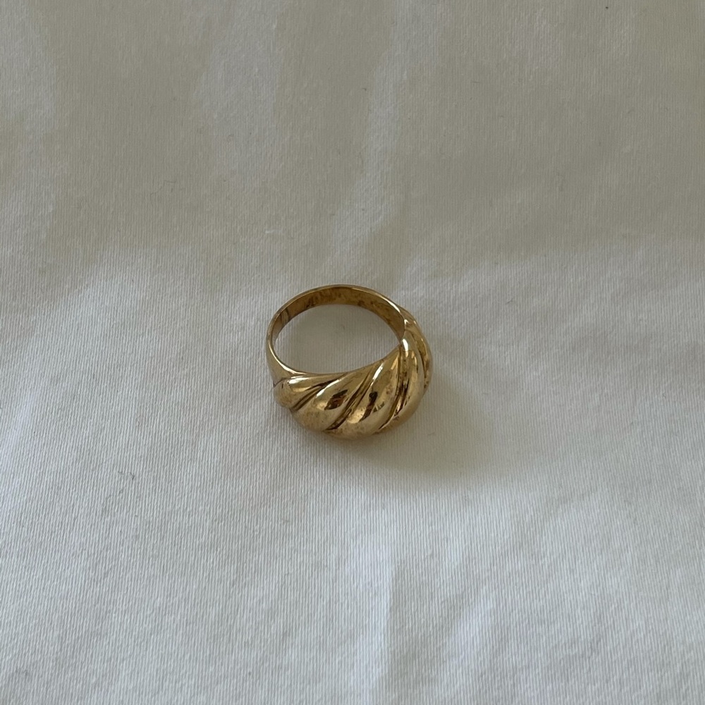 Mejuri Croissant Dome Ring